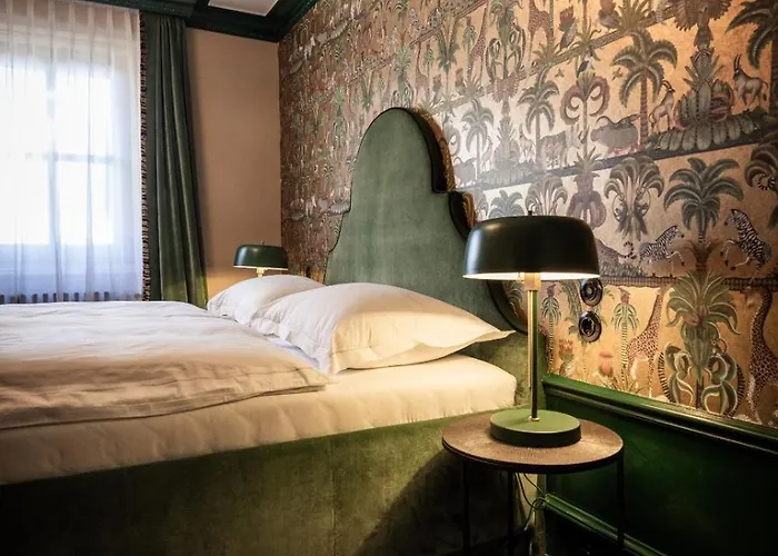 Vis-a-vis - Self Check-in